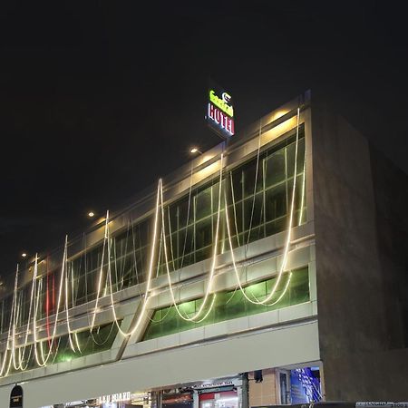 Townhouse Geetraj Near Shalimar Gateway Lucknow Hotel Exterior foto