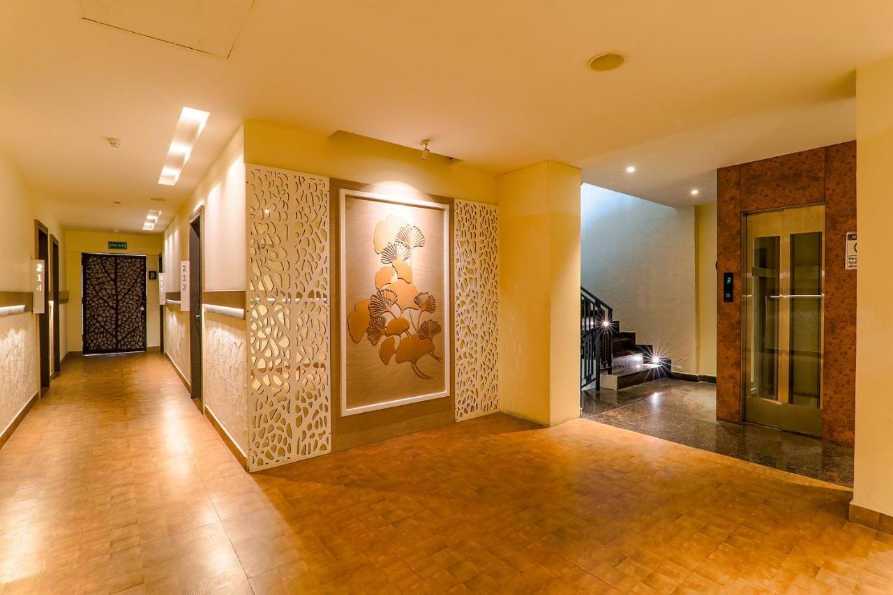 Townhouse Geetraj Near Shalimar Gateway Lucknow Hotel Exterior foto